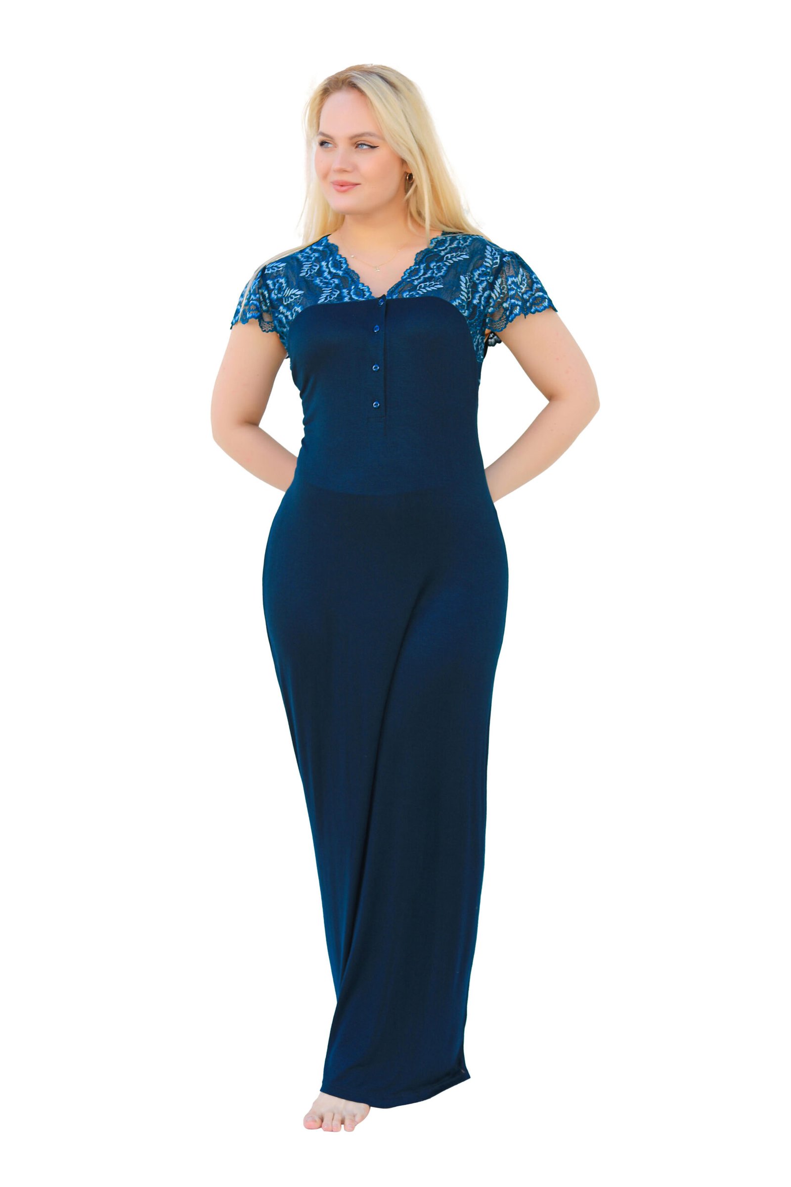 6032 Maxi Nightgown - Image 1